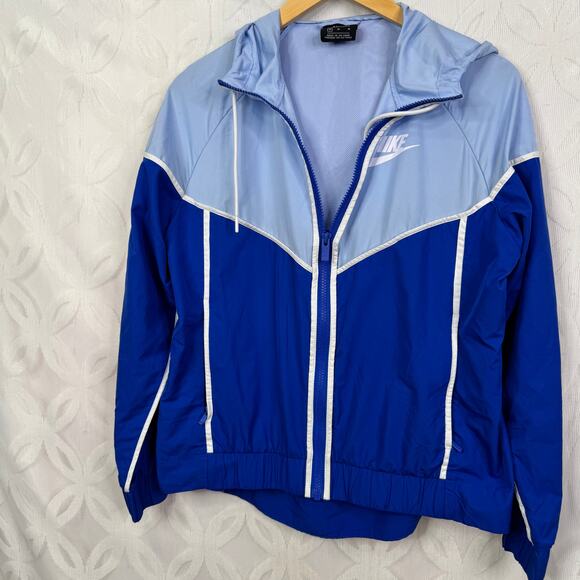 Nike Women's Sportswear Windrunner Jacket Size M - Picture 9 of 9